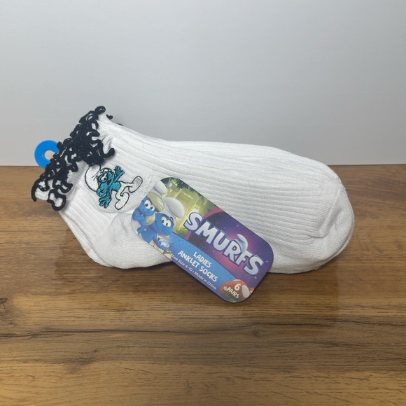 NWT Smurf socks 6 pair, white cartoon socks new size 4-10 - Picture 4 of 4